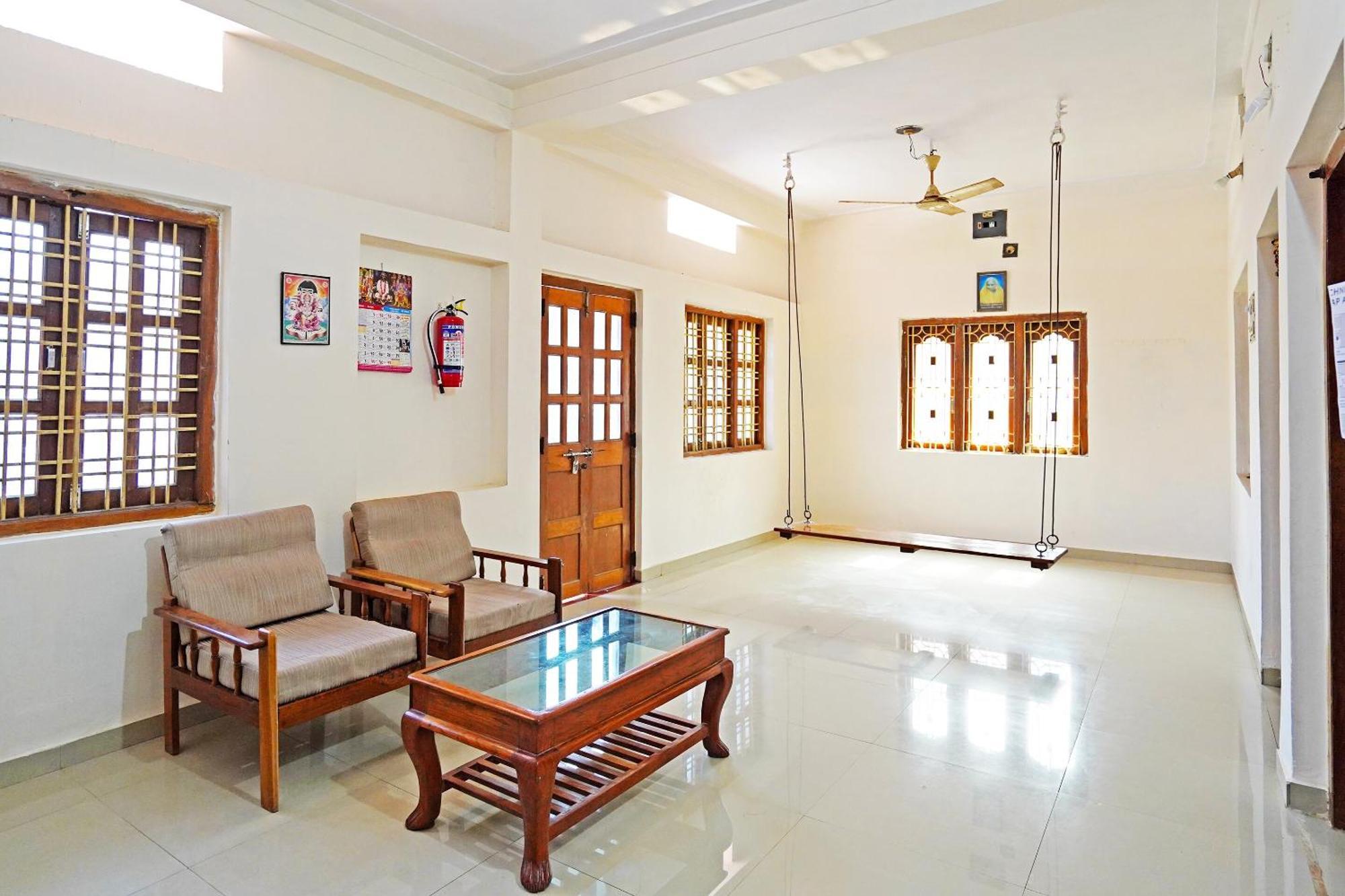 Oyo Home Unity Home Stay Rajpipla Ngoại thất bức ảnh